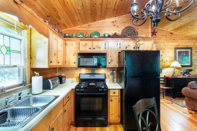 Willa Mountain Spirit Cabin - Fireplace And Hot Tub Blue Ridge Zewnętrze zdjęcie